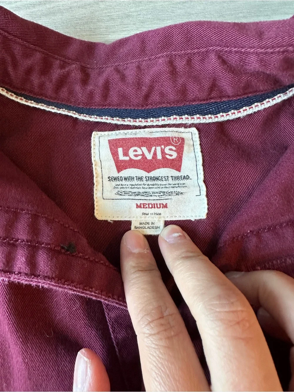 Levi's Classic Button-Down Shirt in Burgundy Mens Medium